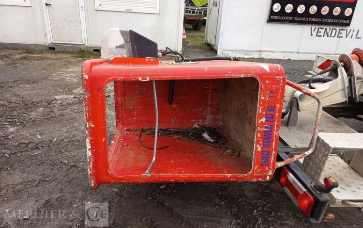 IVECO DAILY 35S11 AVEC NACELLE MULTITEL 160ALUDS 16M – DIESEL – 2337 H – ANNEE 2013 ROUGE CT-417-VS