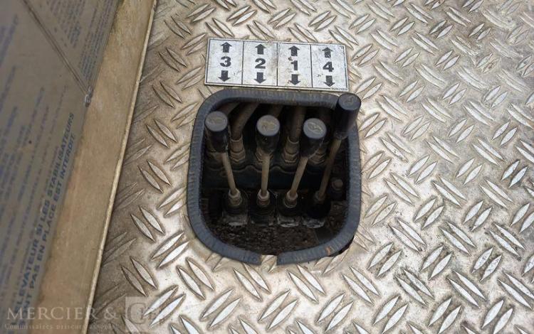 IVECO DAILY 35S11 AVEC NACELLE MULTITEL 160ALUDS 16M – DIESEL – 2337 H – ANNEE 2013 ROUGE CT-417-VS