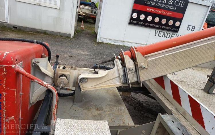 IVECO DAILY 35S11 AVEC NACELLE MULTITEL 160ALUDS 16M – DIESEL – 2337 H – ANNEE 2013 ROUGE CT-417-VS