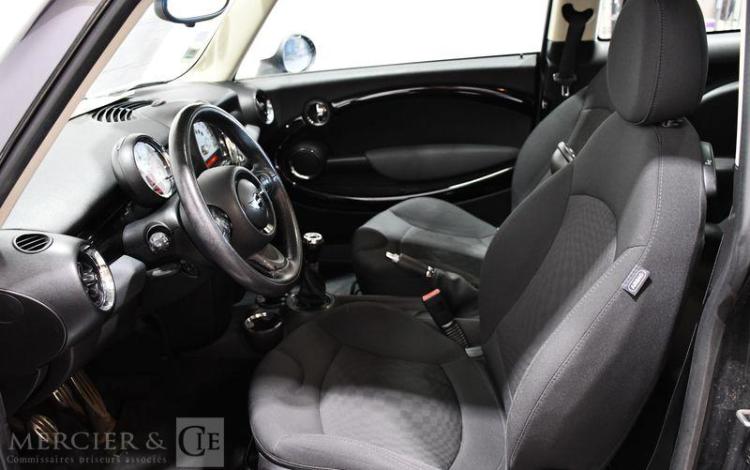 MINI COOPER 2.0 SD 145 COOPER NOIR CW-951-XC