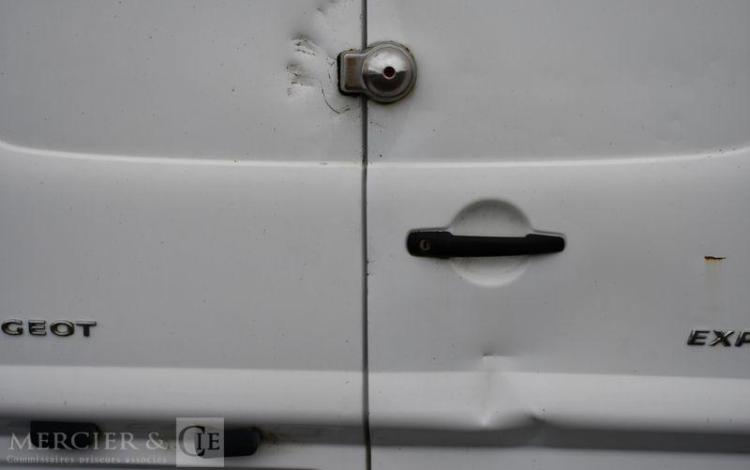 PEUGEOT EXPERT 229 1.6 HDI 90 L2H1 CONFORT BLANC CY-619-TQ