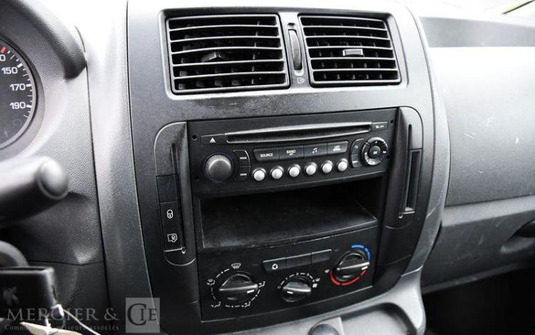 PEUGEOT EXPERT 229 1.6 HDI 90 L2H1 CONFORT BLANC CY-619-TQ