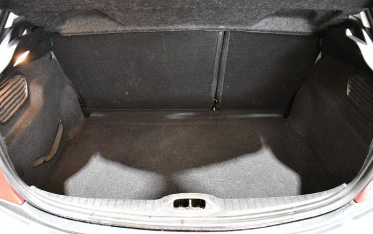 PEUGEOT 208 1.6 E-HDI 90CH URBAN SOUL GRIS CZ-127-WS