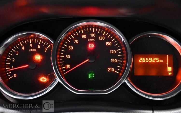 DACIA DUSTER 1.5 DCI 110 PRESTIGE GRIS DB-435-RZ