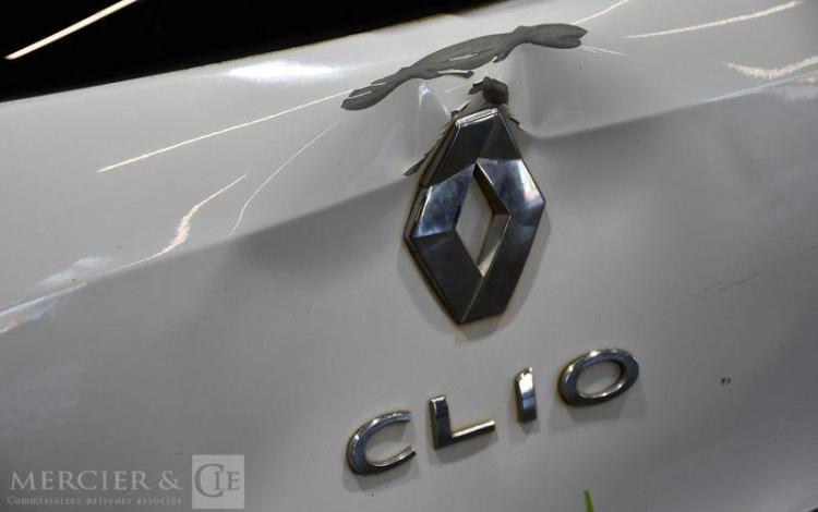 RENAULT CLIO SOCIETE 1.5 DCI 90 ENERGY AIR BLANC DB-832-RC