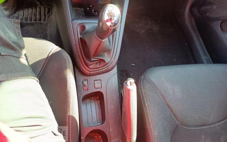 RENAULT CLIO IV 5 Portes 0.9 TCe 12V Energy eco2 S&S 90 cv – EQUIPEE GAZ – ANNEE 2013 BLANC DB-861-MH