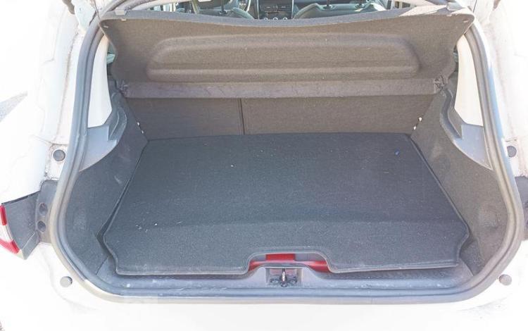 RENAULT CLIO IV 5 Portes 0.9 TCe 12V Energy eco2 S&S 90 cv – EQUIPEE GAZ – ANNEE 2013 BLANC DB-861-MH