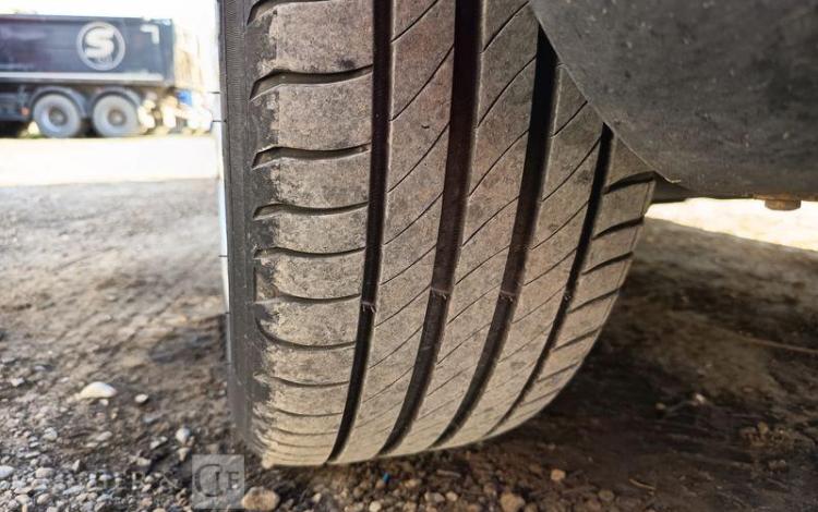 RENAULT CLIO IV 5 Portes 0.9 TCe 12V Energy eco2 S&S 90 cv – EQUIPEE GAZ – ANNEE 2013 BLANC DB-861-MH