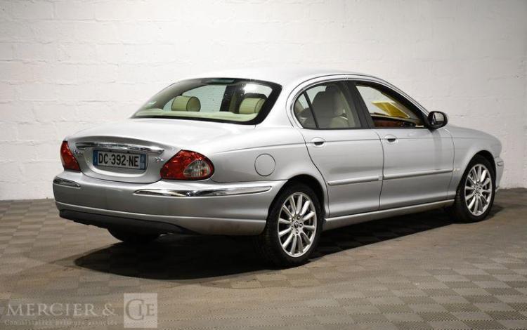 JAGUAR X-TYPE 2.2 D150 150 EXECUTIVE GRIS DC-392-NE
