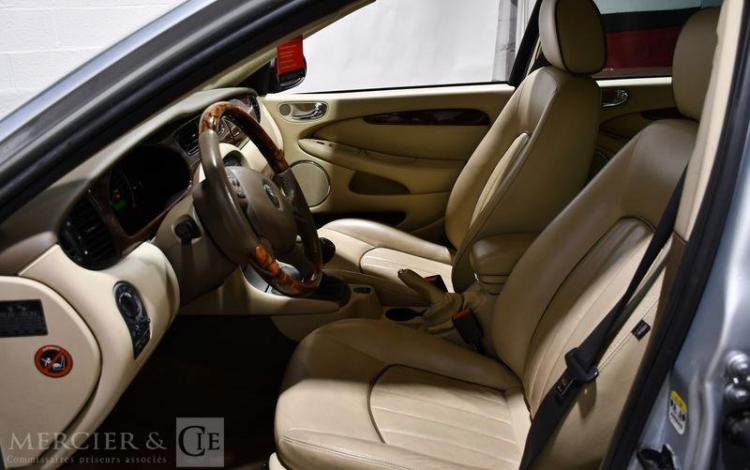 JAGUAR X-TYPE 2.2 D150 150 EXECUTIVE GRIS DC-392-NE
