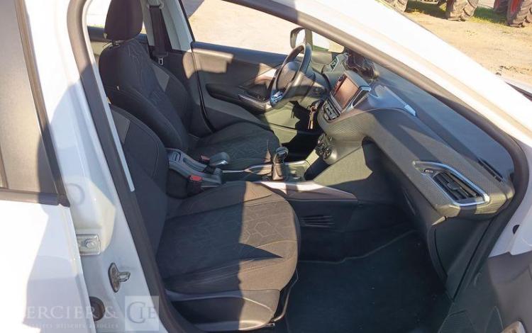 PEUGEOT 2008 1,4 HDI 16V 68CV ACTIVE – DIESEL – 249356 KMS – ANNEE 2014 BLANC DC-917-RT