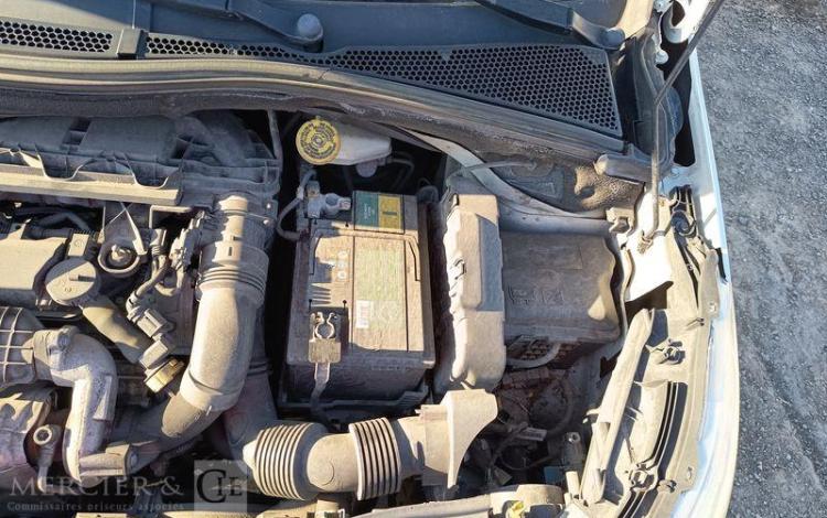 PEUGEOT 2008 1,4 HDI 16V 68CV ACTIVE – DIESEL – 249356 KMS – ANNEE 2014 BLANC DC-917-RT