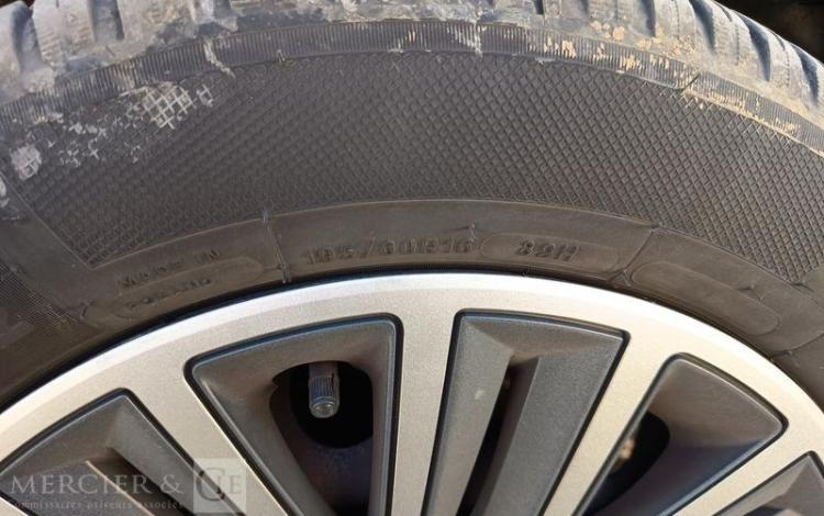 PEUGEOT 2008 1,4 HDI 16V 68CV ACTIVE – DIESEL – 249356 KMS – ANNEE 2014 BLANC DC-917-RT