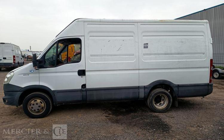 IVECO 35C15 V12  DD-111-DT