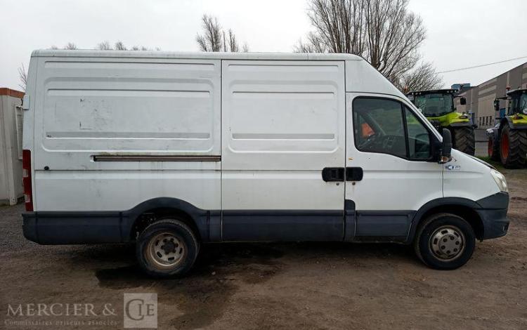IVECO 35C15 V12  DD-111-DT