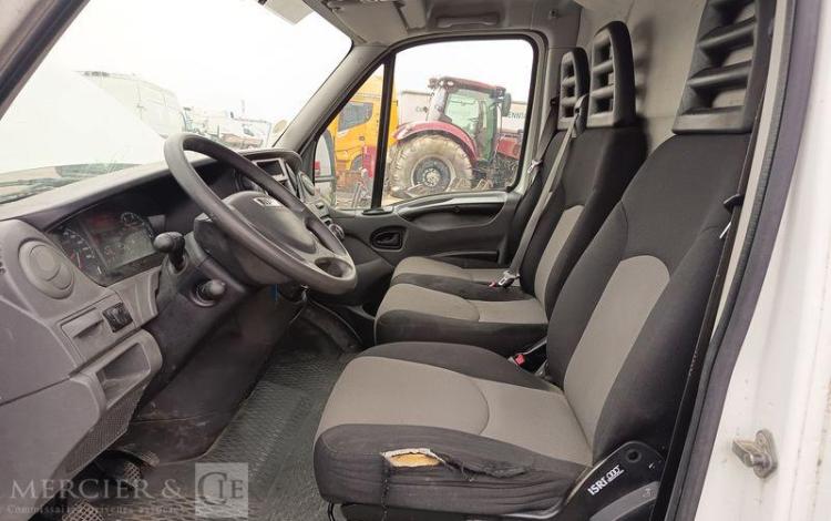 IVECO 35C15 V12  DD-111-DT