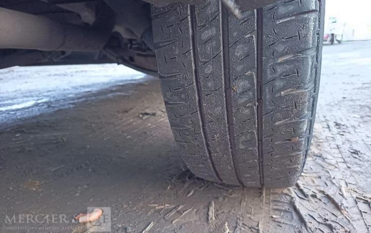 VOLKSWAGEN TRANSPORTER T5 PHASE 2 (7E) Fourgon 2.0 TDI- POUR PIECES SANS CG – PAS DE REGUL BLANC DD-957-ZT