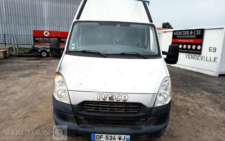 IVECO 35C17 H2  DF-524-WJ