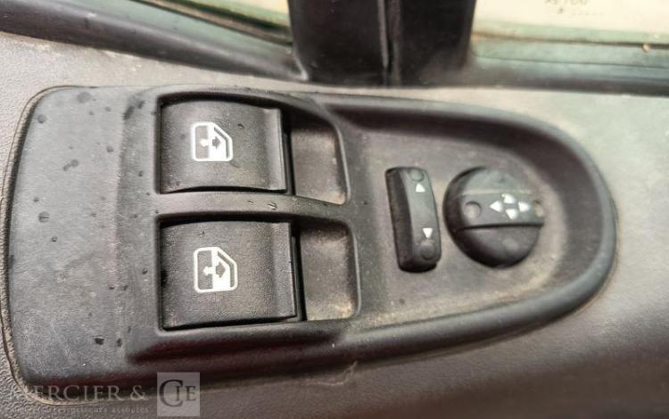 IVECO 35C17 H2  DF-524-WJ