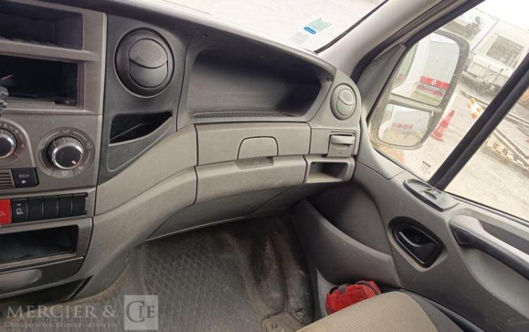 IVECO 35C17 H2  DF-524-WJ