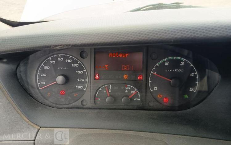 IVECO 35C17 H2  DF-524-WJ