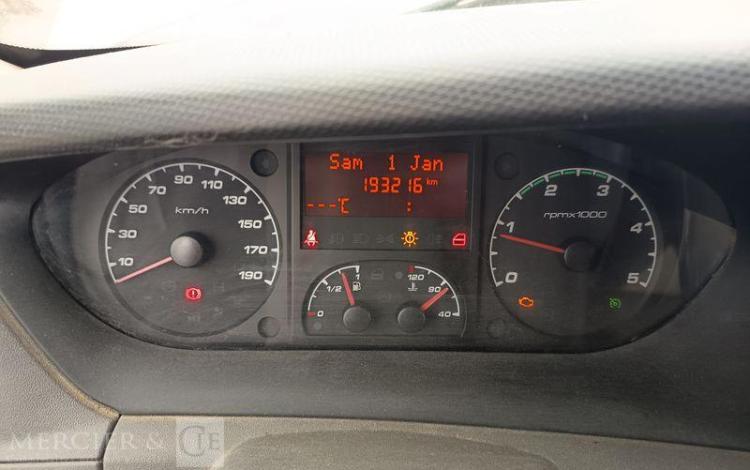 IVECO 35C17 H2  DF-524-WJ