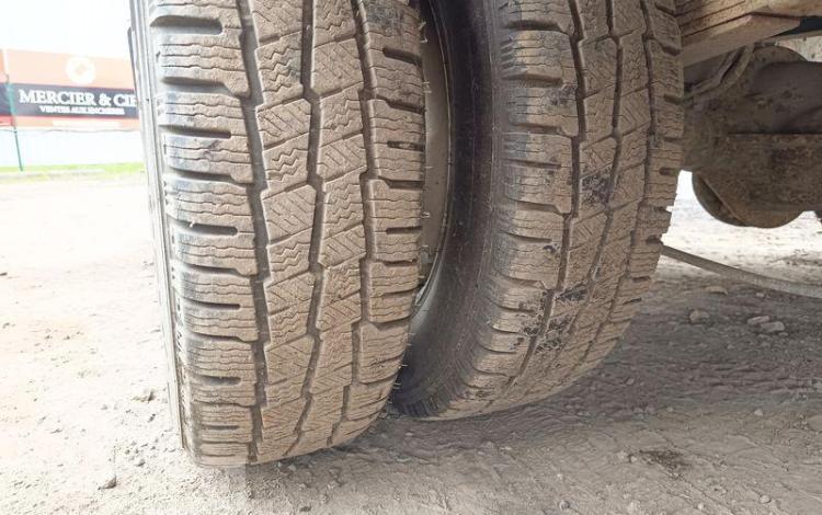 IVECO 35C17 H2  DF-524-WJ