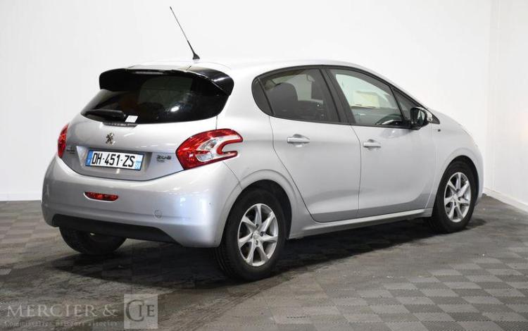 PEUGEOT 208 1.6 E-HDI 90CH STYLE GRIS DH-451-ZS