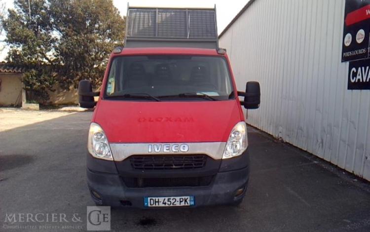 IVECO 35C13 BENNE SIMPLE CABINE COFFRE ROUGE DH-452-PK