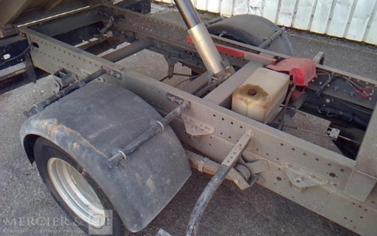 IVECO 35C13 BENNE SIMPLE CABINE COFFRE ROUGE DH-452-PK