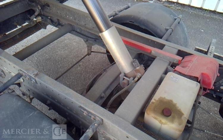 IVECO 35C13 BENNE SIMPLE CABINE COFFRE ROUGE DH-452-PK