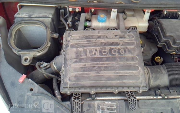 IVECO 35C13 BENNE SIMPLE CABINE COFFRE ROUGE DH-452-PK