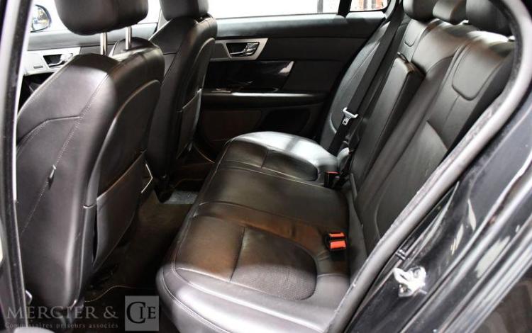 JAGUAR XF 3,0 D 240 LUXURY PREMIUM BVA NOIR DQ-879-VP