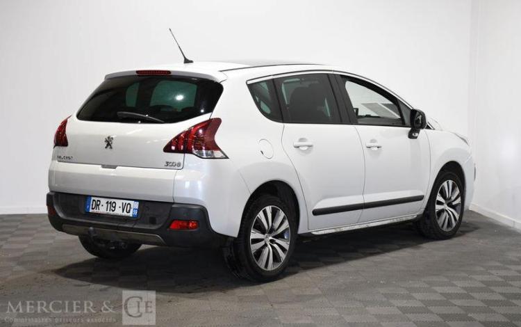 PEUGEOT 3008 1.6 BLUEHDI 120 ALLURE BLANC DR-119-VQ