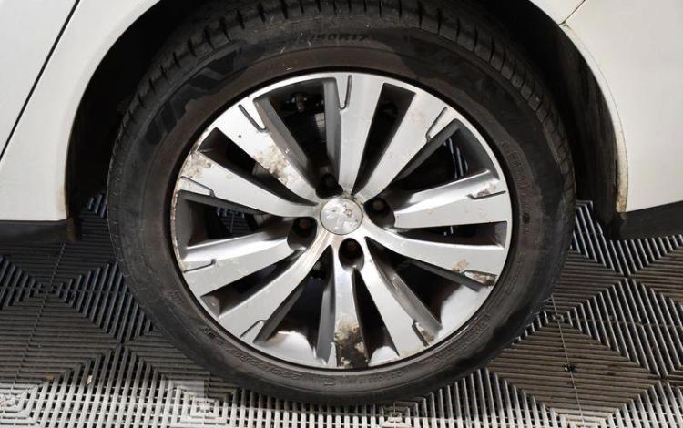 PEUGEOT 3008 1.6 BLUEHDI 120 ALLURE BLANC DR-119-VQ