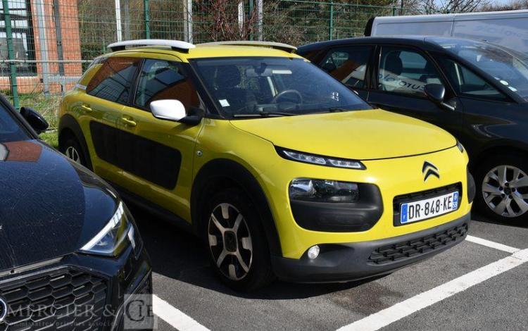 CITROEN C4 CACTUS 1,2 PURETECH 80 SHINE VERT DR-848-KE