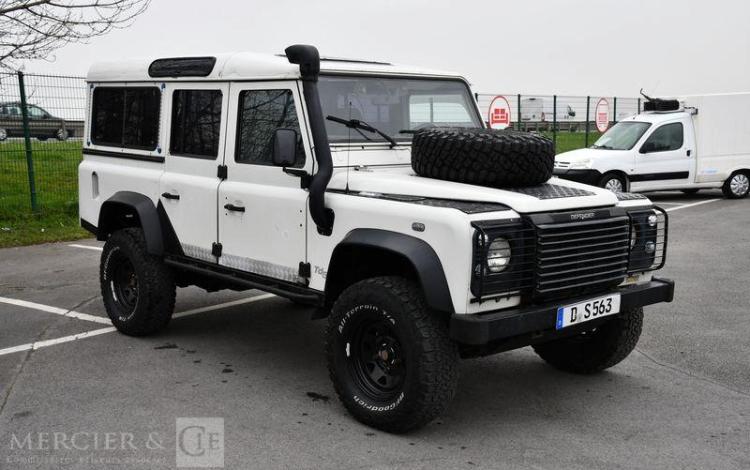 LAND ROVER DEFENDER 110 2,5 TD5 122 BLANC DS563