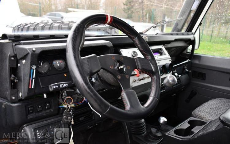 LAND ROVER DEFENDER 110 2,5 TD5 122 BLANC DS563