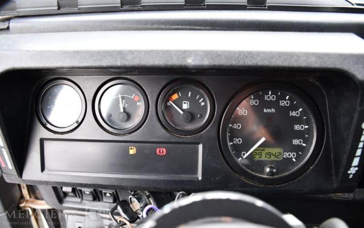 LAND ROVER DEFENDER 110 2,5 TD5 122 BLANC DS563