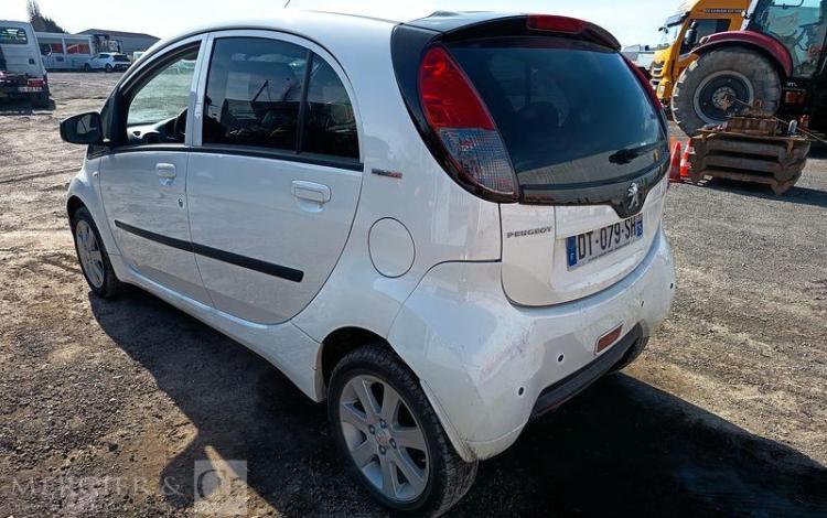 PEUGEOT ION ACTIVE  DT-079-SH