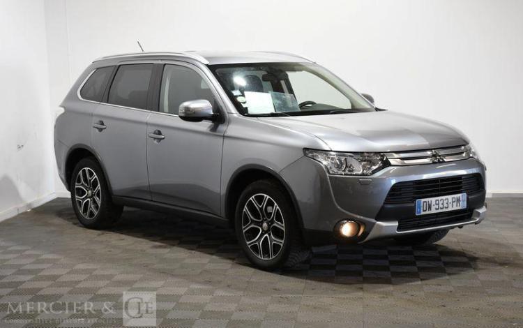 MITSUBISHI OUTLANDER 2.2 DID 150 INTENSE NAVI 4WD GRIS DW-933-PM
