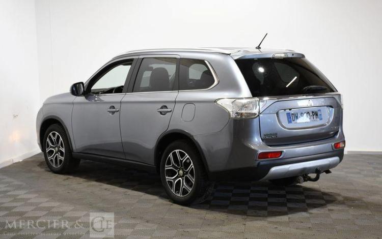 MITSUBISHI OUTLANDER 2.2 DID 150 INTENSE NAVI 4WD GRIS DW-933-PM