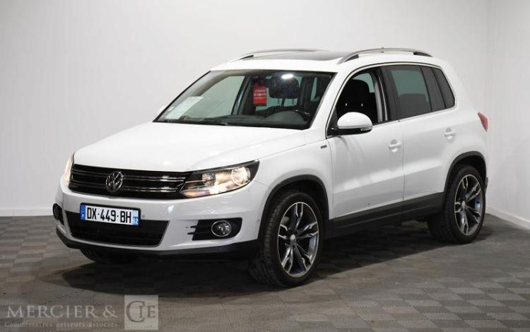 VOLKSWAGEN TIGUAN 2,0 TDI 150 BLUEMOTION LOUNGE BLANC DX-449-BH