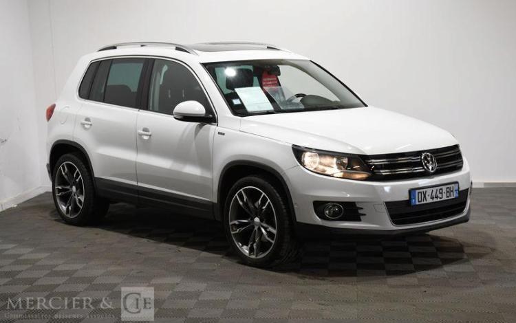 VOLKSWAGEN TIGUAN 2,0 TDI 150 BLUEMOTION LOUNGE BLANC DX-449-BH