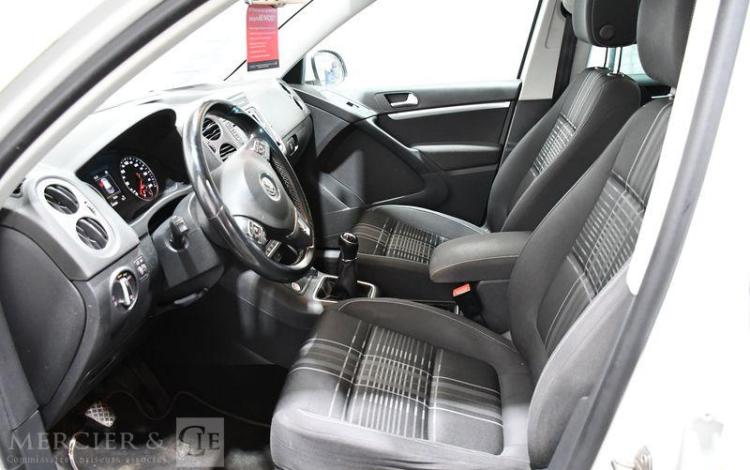 VOLKSWAGEN TIGUAN 2,0 TDI 150 BLUEMOTION LOUNGE BLANC DX-449-BH
