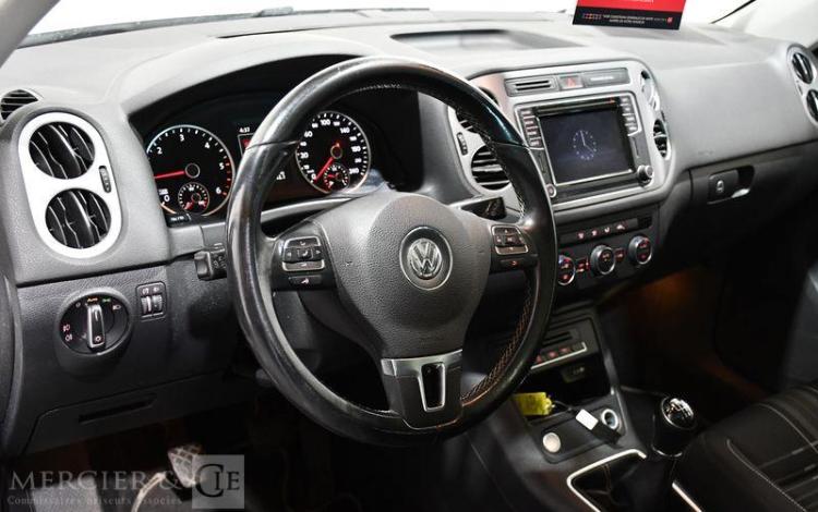 VOLKSWAGEN TIGUAN 2,0 TDI 150 BLUEMOTION LOUNGE BLANC DX-449-BH