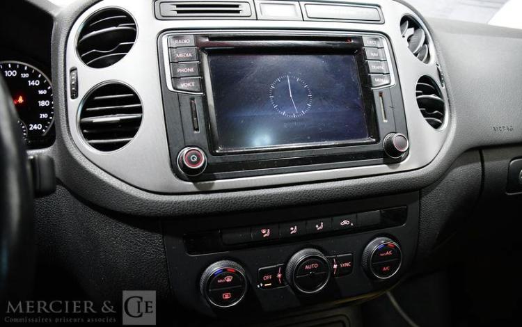 VOLKSWAGEN TIGUAN 2,0 TDI 150 BLUEMOTION LOUNGE BLANC DX-449-BH