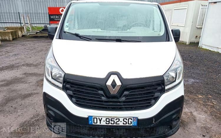 RENAULT TRAFIC  DY-952-SG