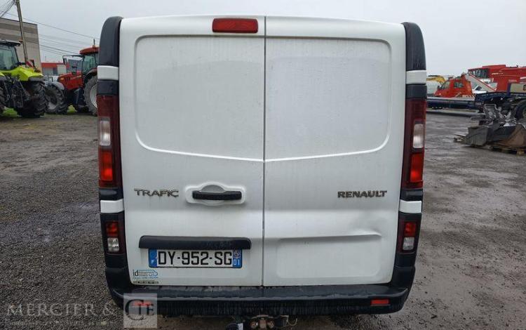 RENAULT TRAFIC  DY-952-SG