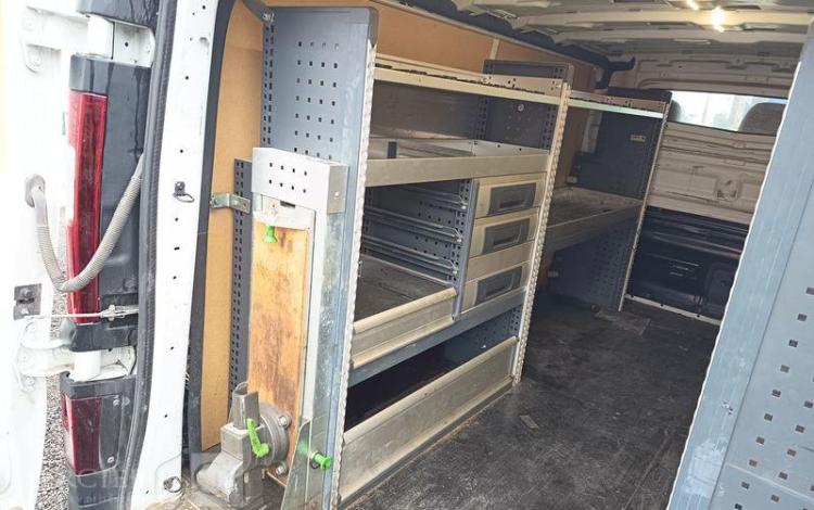 RENAULT TRAFIC  DY-952-SG